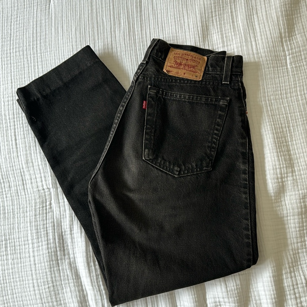 vintage levi’s 560 loose fit straight leg